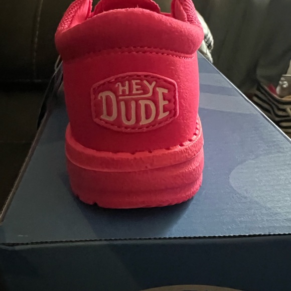 COPY - Hey Dude Electric Pink - Picture 3 of 3